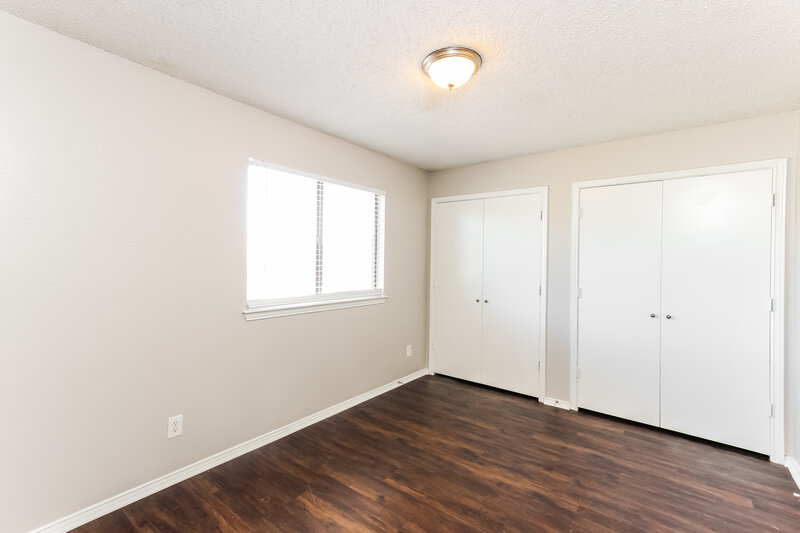 2,475/Mo, 914 Wayne Ave Duncanville, TX 75137 Bedroom View 2