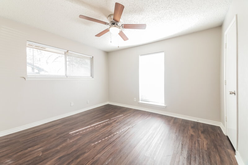 2,395/Mo, 315 Meadowlark Ln Duncanville, TX 75137 Bedroom View