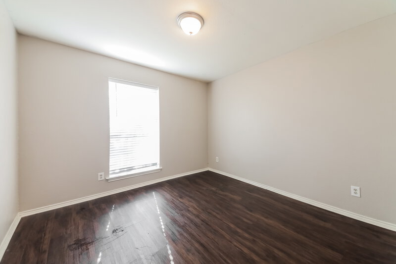 2,395/Mo, 315 Meadowlark Ln Duncanville, TX 75137 Bedroom View 2