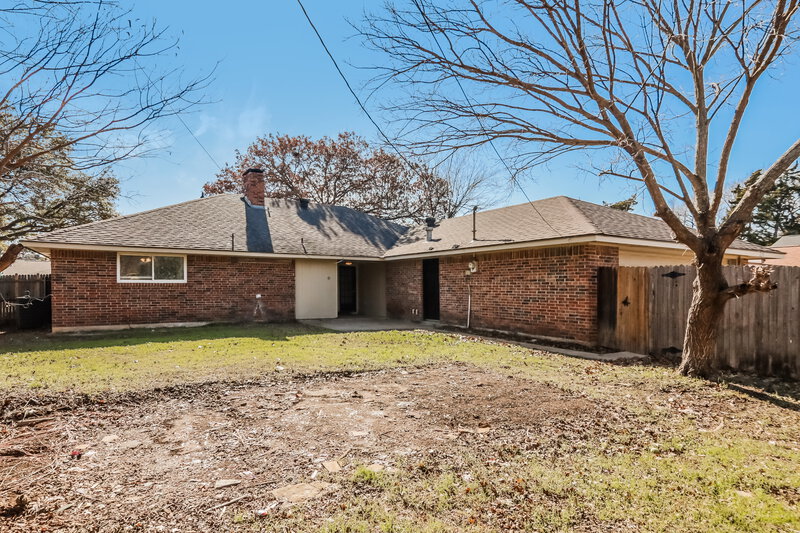 2,395/Mo, 315 Meadowlark Ln Duncanville, TX 75137 Rear View