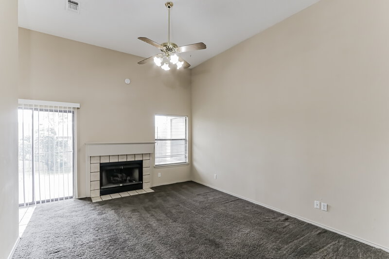 2,650/Mo, 1103 San Miguel Dr Duncanville, TX 75137 Living Room View