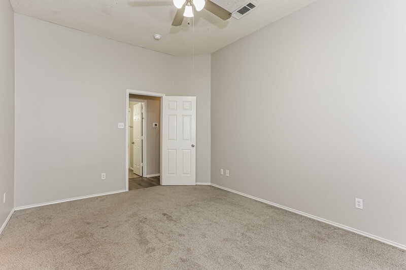 1,895/Mo, 1334 Meadow Creek Dr Lancaster, TX 75146 Main Bedroom View 2