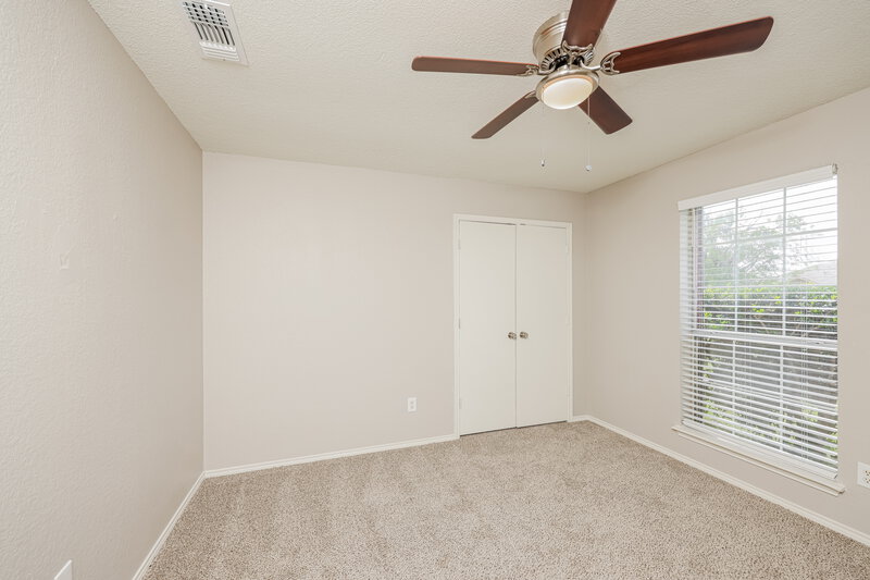 2,190/Mo, 2705 Pioneer Ln Lancaster, TX 75146 Bedroom View 2