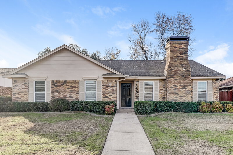 1,960/Mo, 1350 Greenbriar Ln Lancaster, TX 75146 External View