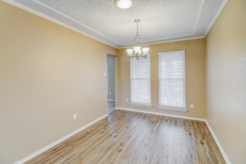 1,960/Mo, 1350 Greenbriar Ln Lancaster, TX 75146 Dining Room View