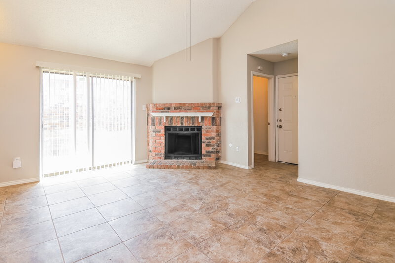 1,700/Mo, 2106 Nectar Dr Mesquite, TX 75149 Living Room View