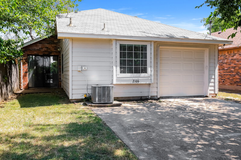 1,700/Mo, 2106 Nectar Dr Mesquite, TX 75149 Rear View