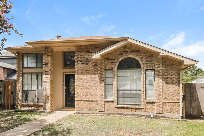 1,910/Mo, 529 Horse Shoe Bend Mesquite, TX 75149 Front View
