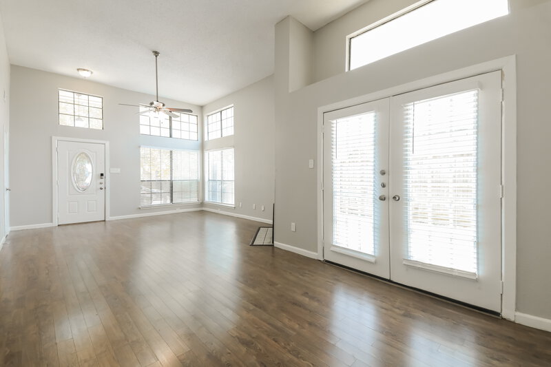 1,910/Mo, 529 Horse Shoe Bend Mesquite, TX 75149 Living Room View 2