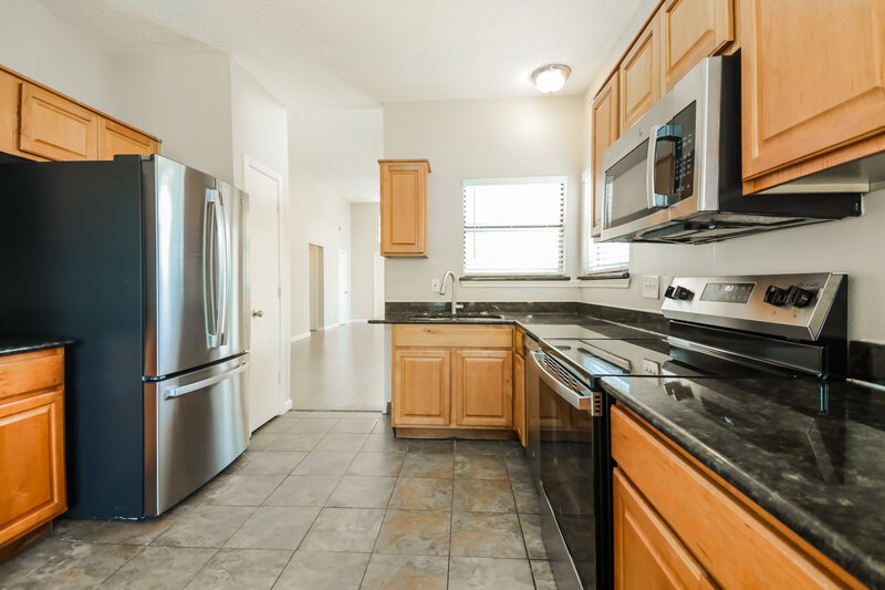 1,910/Mo, 529 Horse Shoe Bend Mesquite, TX 75149 Kitchen View