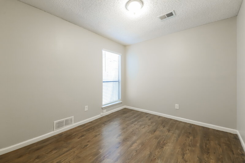 1,910/Mo, 529 Horse Shoe Bend Mesquite, TX 75149 Bedroom View 2
