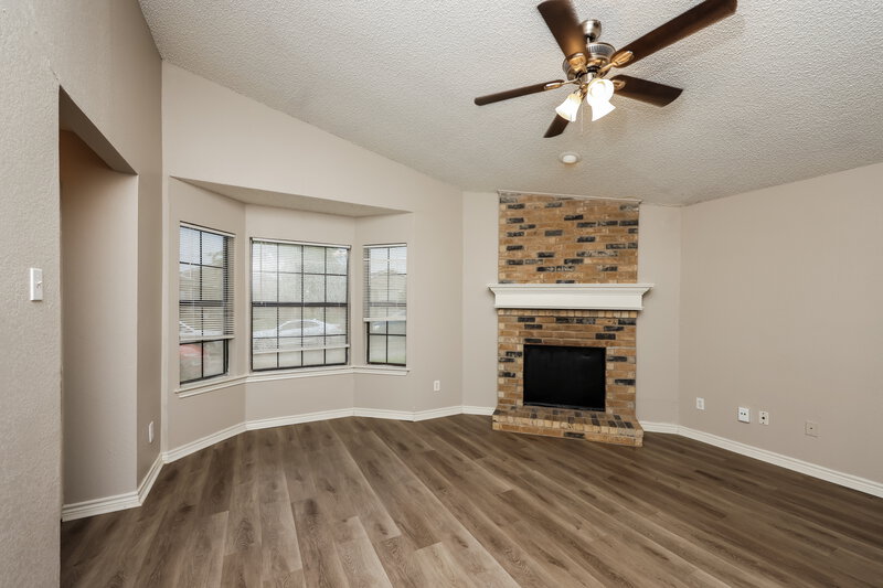 1,775/Mo, 115 Wilderness Trail Mesquite, TX 75149 Living Room View 2