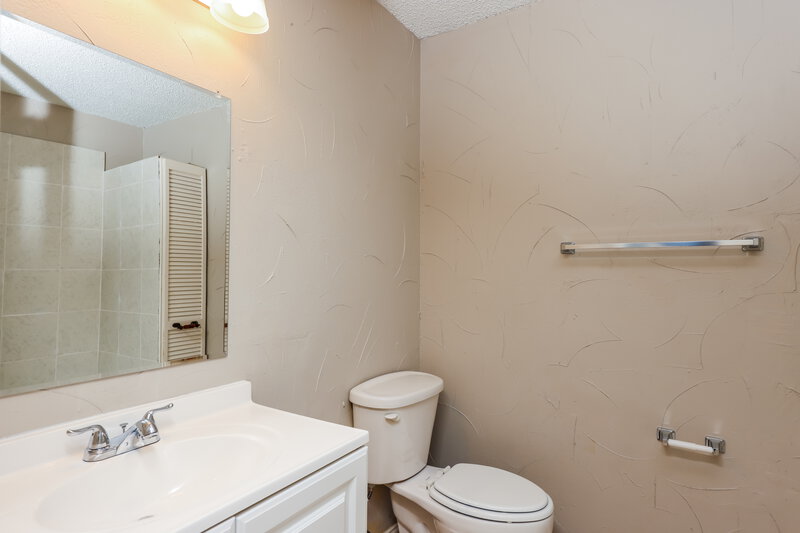 1,775/Mo, 115 Wilderness Trail Mesquite, TX 75149 Main Bathroom View