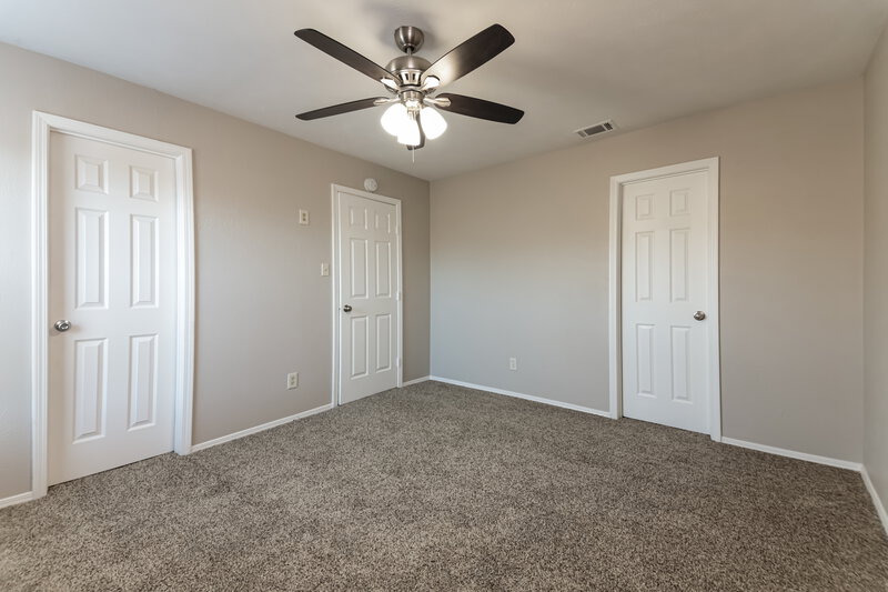 1,980/Mo, 1567 Hancock Dr Mesquite, TX 75149 Main Bedroom View 2