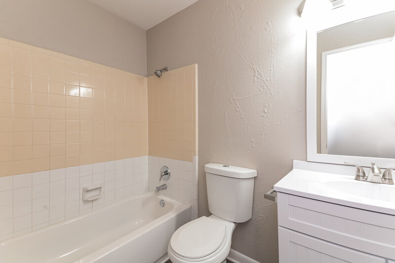 1,980/Mo, 1567 Hancock Dr Mesquite, TX 75149 Bathroom View