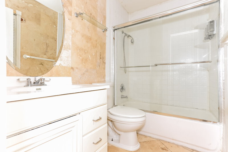 1,980/Mo, 1567 Hancock Dr Mesquite, TX 75149 Master Bathroom View