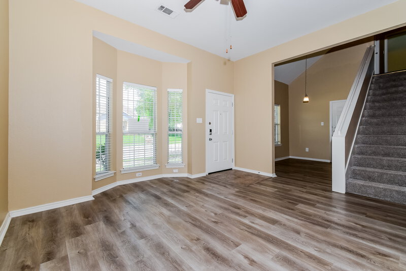 1,930/Mo, 1500 Hackamore St Mesquite, TX 75149 Living Room View 2