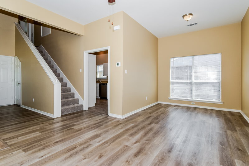 1,930/Mo, 1500 Hackamore St Mesquite, TX 75149 Living Room View 3