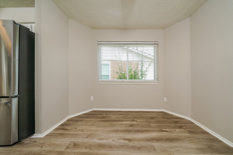 1,925/Mo, 4616 Gleneagle St Mesquite, TX 75150 Dining Room View
