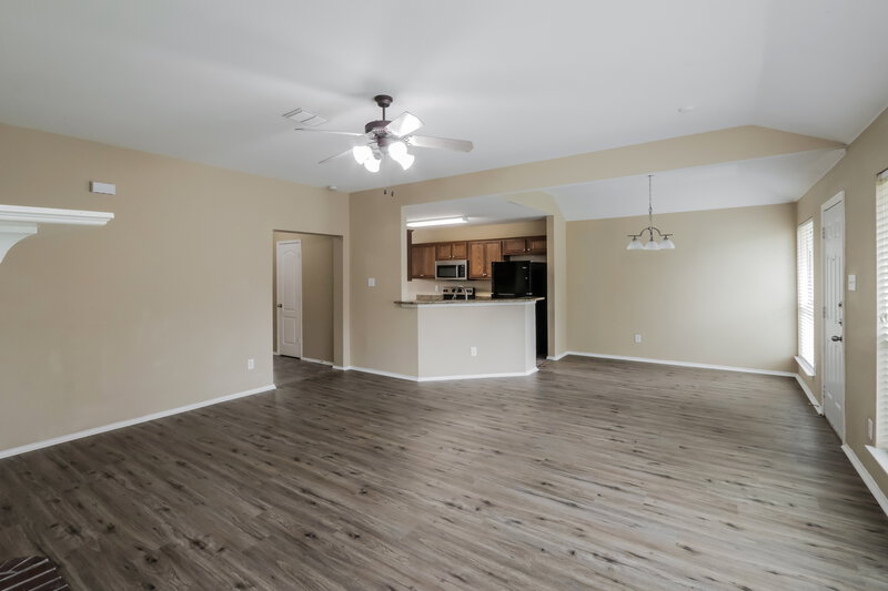 2,175/Mo, 1966 Carrington Dr Glenn Heights, TX 75154 Dining Room View