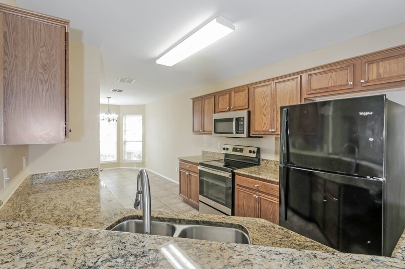 2,175/Mo, 1966 Carrington Dr Glenn Heights, TX 75154 Kitchen View