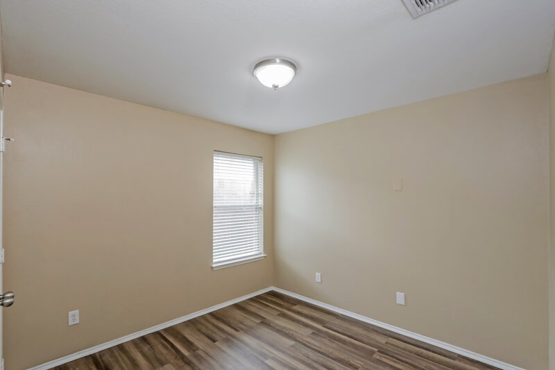 2,175/Mo, 1966 Carrington Dr Glenn Heights, TX 75154 Bedroom View 2