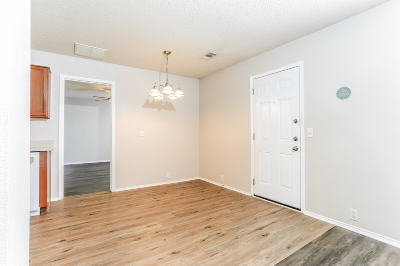 2,025/Mo, 1514 Dockside Dr Glenn Heights, TX 75154 Dining Room View