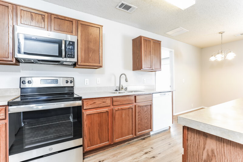 2,025/Mo, 1514 Dockside Dr Glenn Heights, TX 75154 Kitchen View 2
