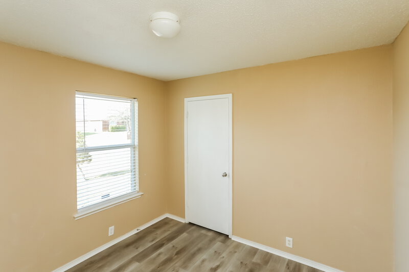 2,140/Mo, 1611 Shady Shores Dr Glenn Heights, TX 75154 Bedroom View 3