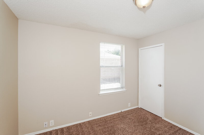 2,270/Mo, 1519 Columbia Dr Glenn Heights, TX 75154 Bedroom View 2