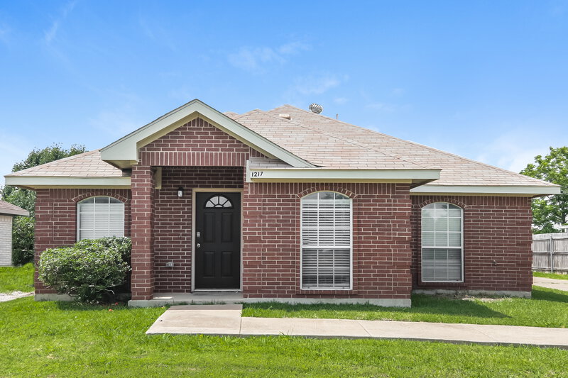 2,005/Mo, 1217 Brittany Way Seagoville, TX 75159 External View