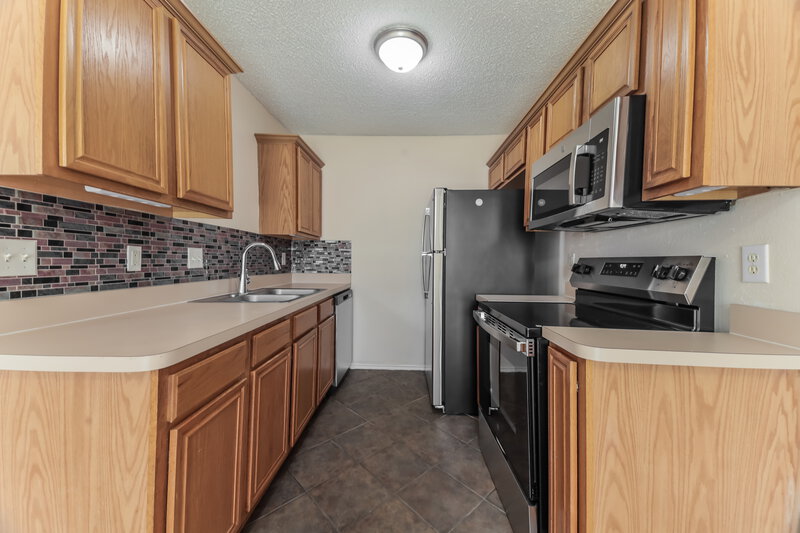 2,005/Mo, 1217 Brittany Way Seagoville, TX 75159 Kitchen View