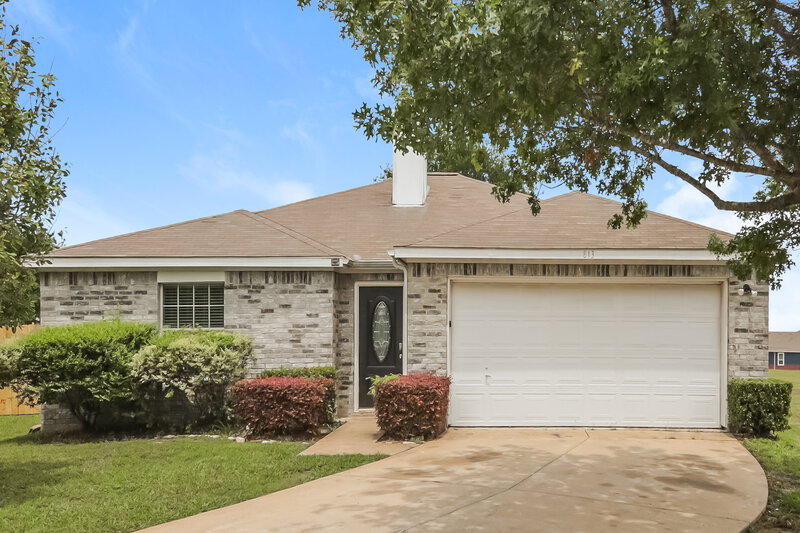 1,950/Mo, 813 Huddleston Ct Seagoville, TX 75159 External View