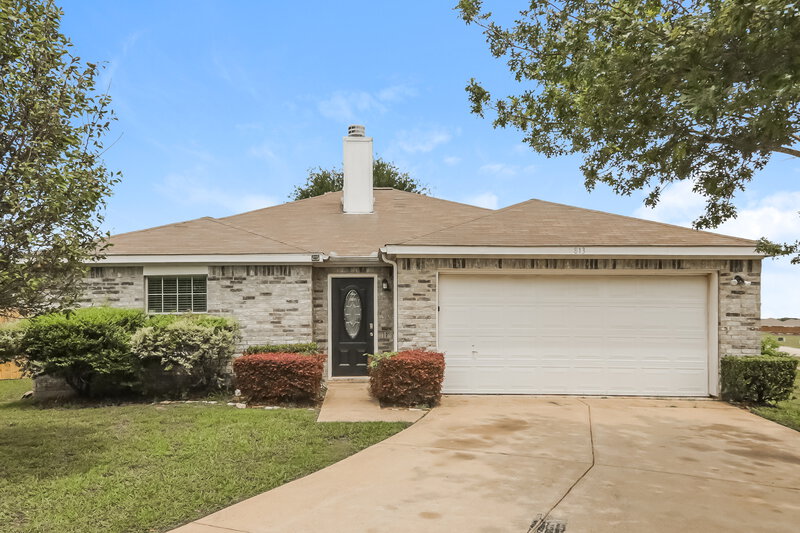 1,950/Mo, 813 Huddleston Ct Seagoville, TX 75159 Front View