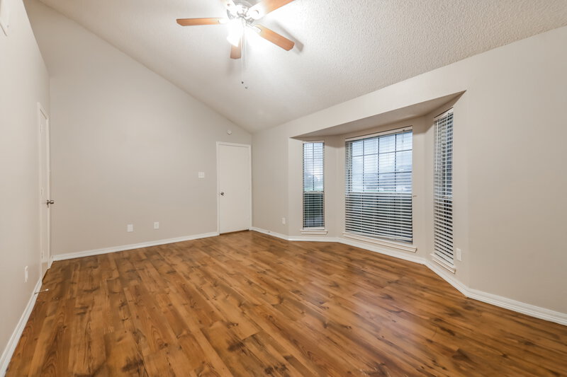 2,030/Mo, 1704 Hillside Dr Balch Springs, TX 75180 Main Bedroom View
