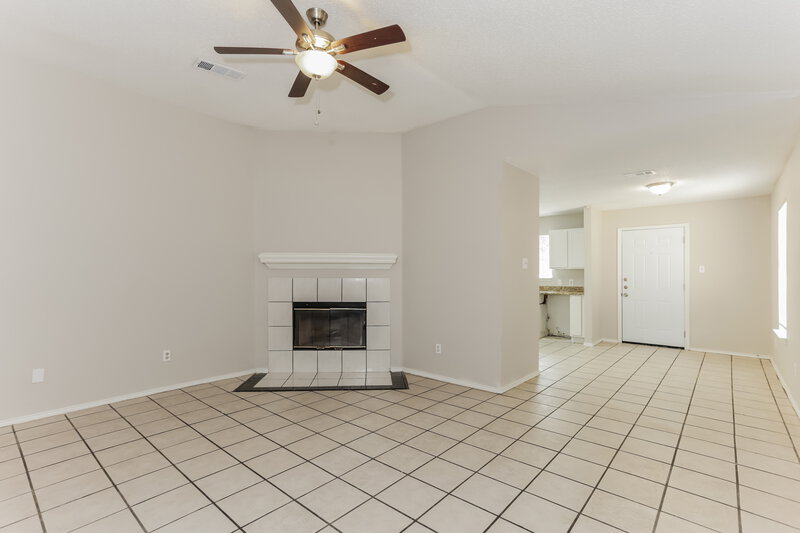 2,830/Mo, 4530 Lizzy Dr Dallas, TX 75211 Living Room View 2