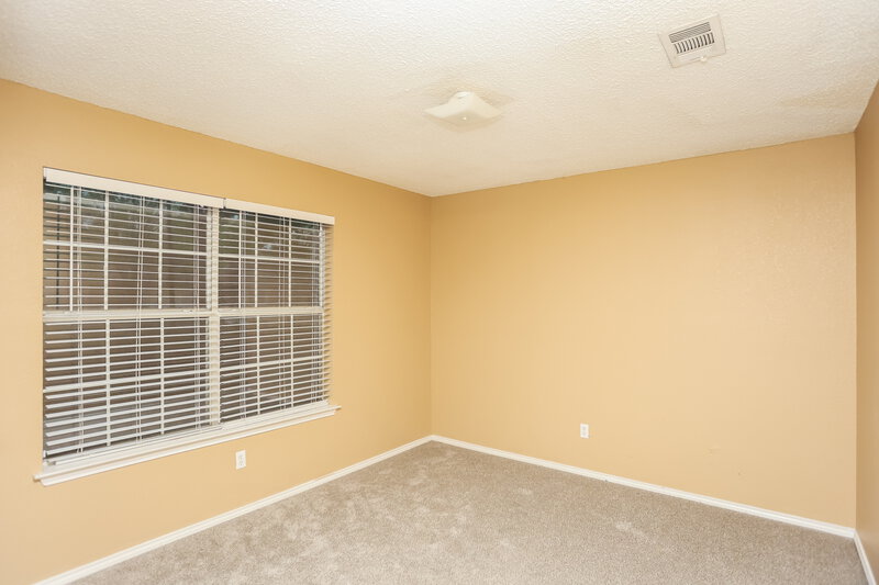 1,955/Mo, 4471 Posada Dr Dallas, TX 75211 Bedroom View 3