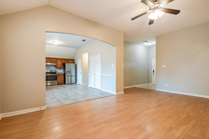 1,950/Mo, 10320 Casnett Dr Dallas, TX 75217 Living Room View