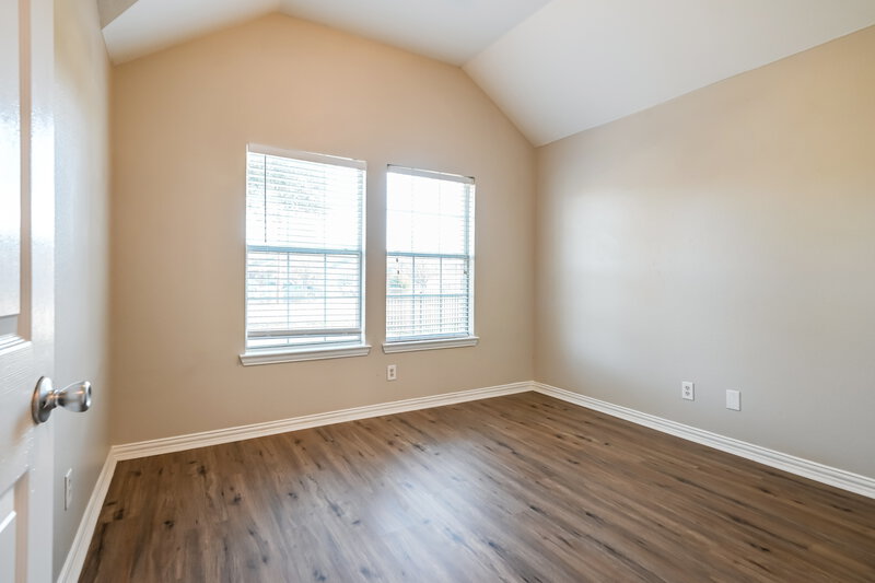 1,950/Mo, 10320 Casnett Dr Dallas, TX 75217 Bedroom View