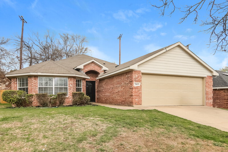 1,960/Mo, 7015 London Fog Dr Dallas, TX 75227 Front View