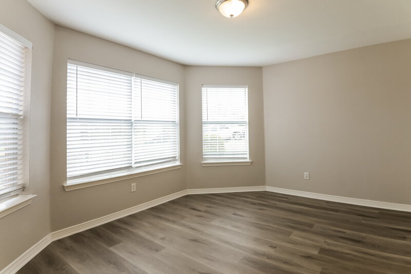 1,960/Mo, 7015 London Fog Dr Dallas, TX 75227 Dining Room View