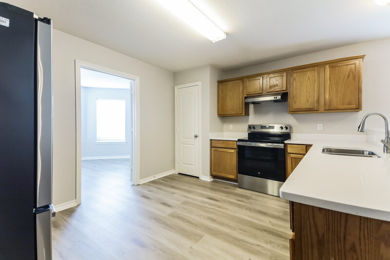 1,960/Mo, 7015 London Fog Dr Dallas, TX 75227 Kitchen View