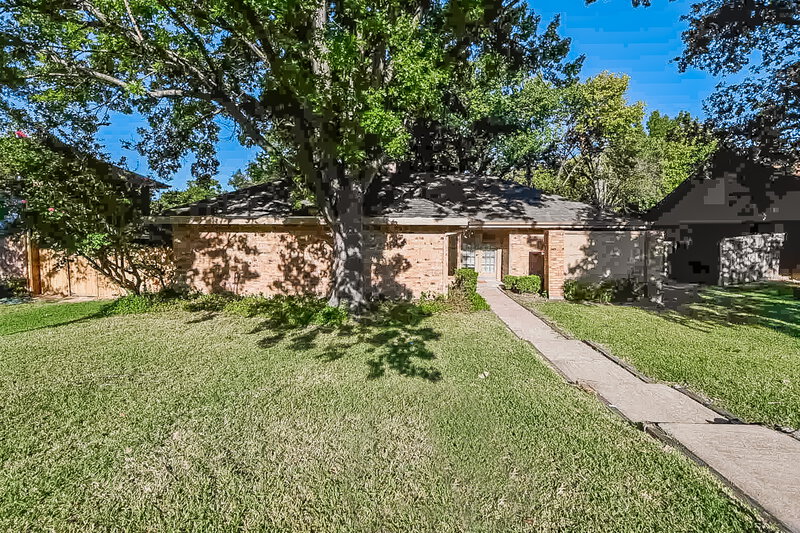 1,975/Mo, 5609 Winding Woods Trail Dallas, TX 75227 External View