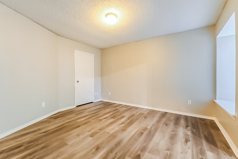 1,975/Mo, 5609 Winding Woods Trail Dallas, TX 75227 Bedroom View