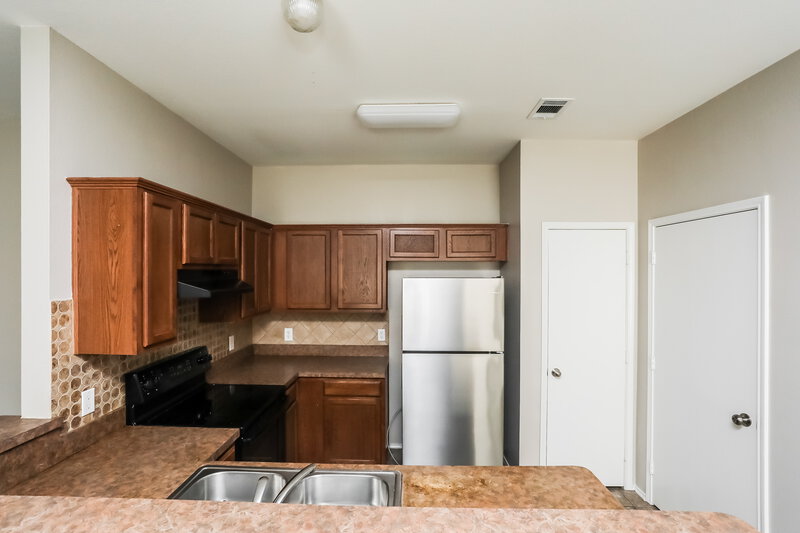 2,095/Mo, 9948 Chilmark Way Dallas, TX 75227 Kitchen View 2