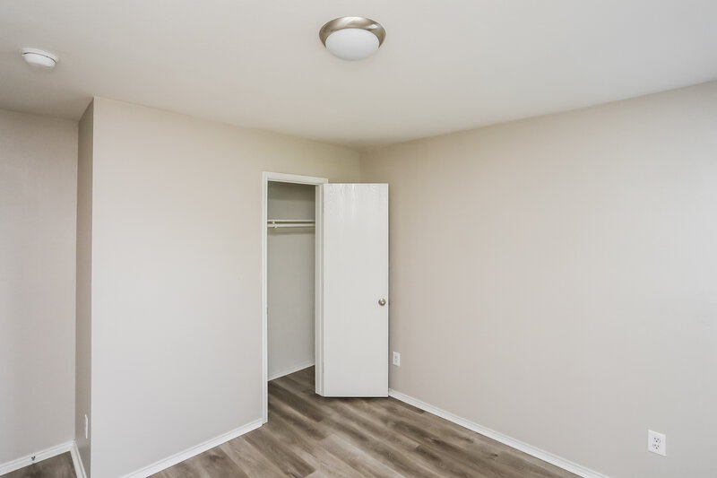 2,095/Mo, 9948 Chilmark Way Dallas, TX 75227 Main Bedroom View 2