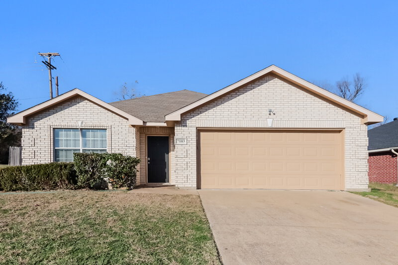2,135/Mo, 7103 London Fog Dr Dallas, TX 75227 External View