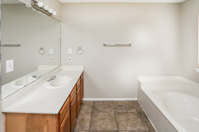 2,260/Mo, 7415 Hunters Run Circle Dallas, TX 75232 Misc View 10