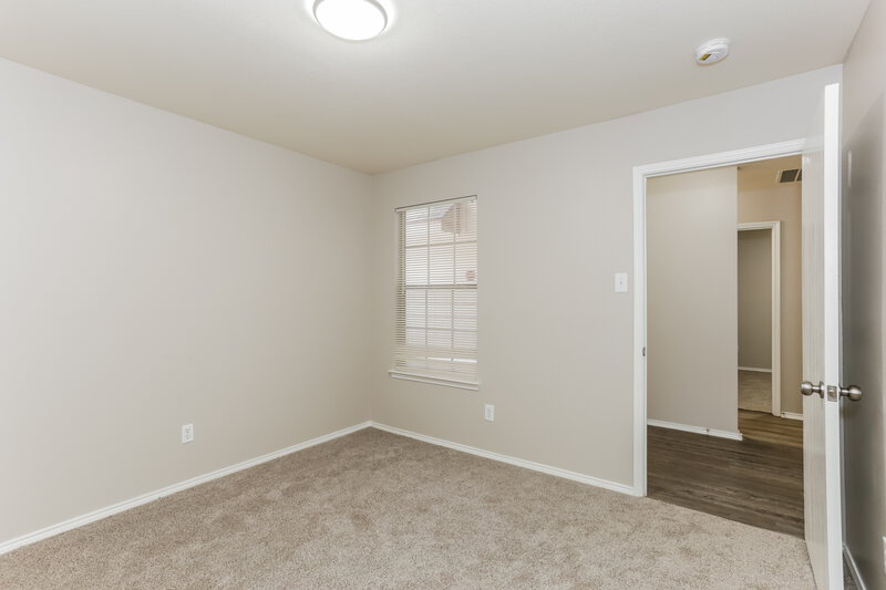 2,460/Mo, 2937 St David Dr Dallas, TX 75233 Bedroom View