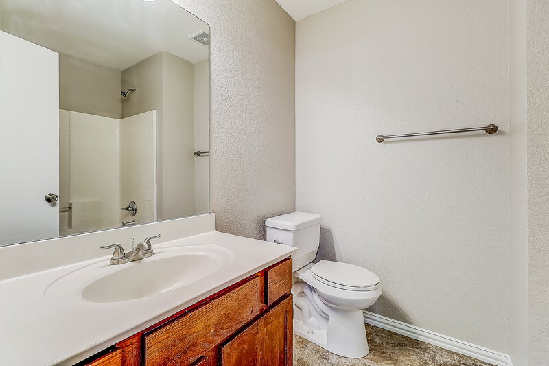 1,970/Mo, 4830 Jesus Maria Ct Dallas, TX 75236 Main Bathroom View